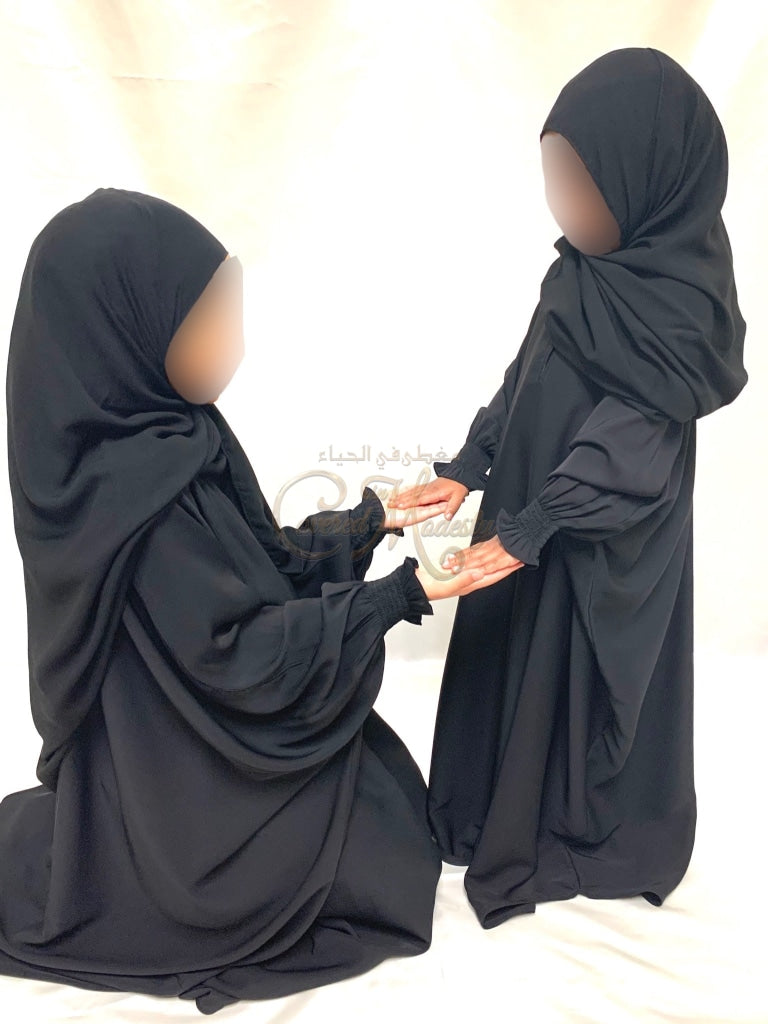 Girls Black Bisht Abaya W/scrunch Wrist