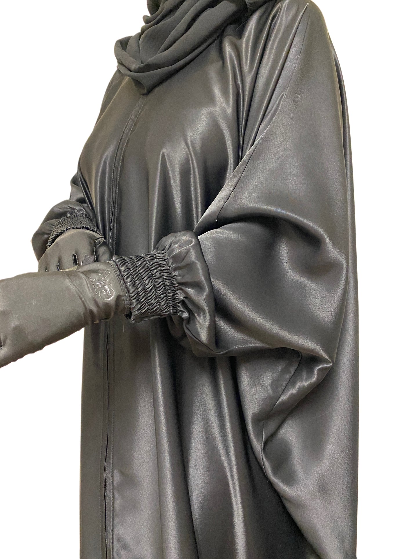 Madinah Satin Bisht w/full zipper
