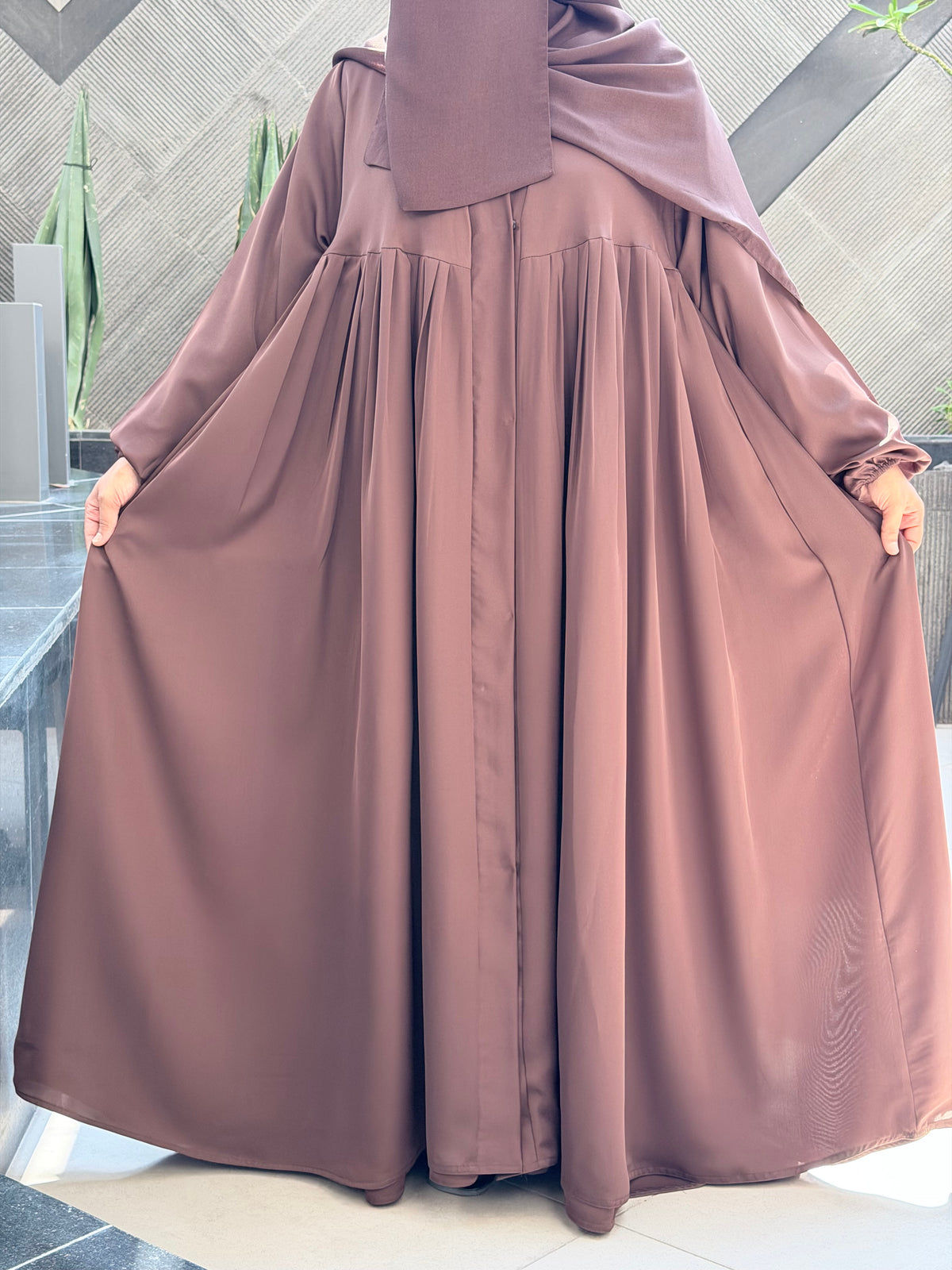 Fall In Modesty Kamilah Abaya